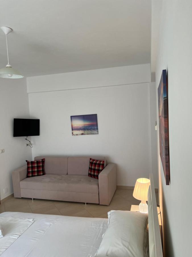 Garden Villa Eva Sarandë Eksteriør billede