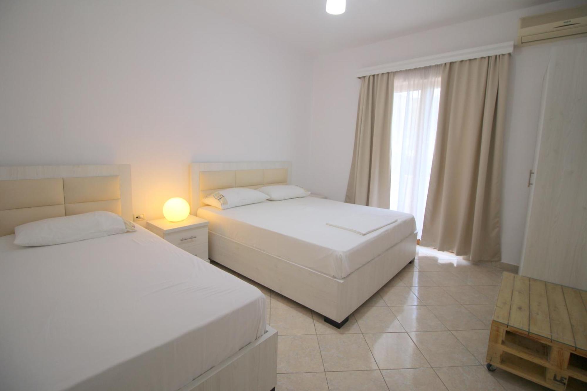 Garden Villa Eva Sarandë Eksteriør billede